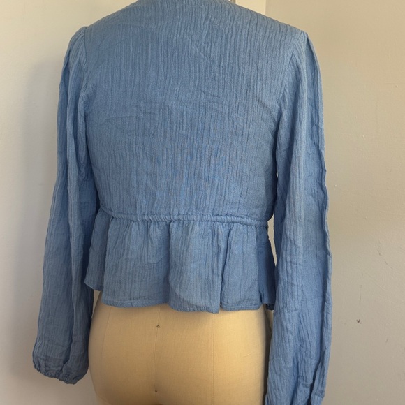 REVOLVE Jacques to in chambray blue top
Faithful the brand
Sz 4 NWT - Picture 5 of 9